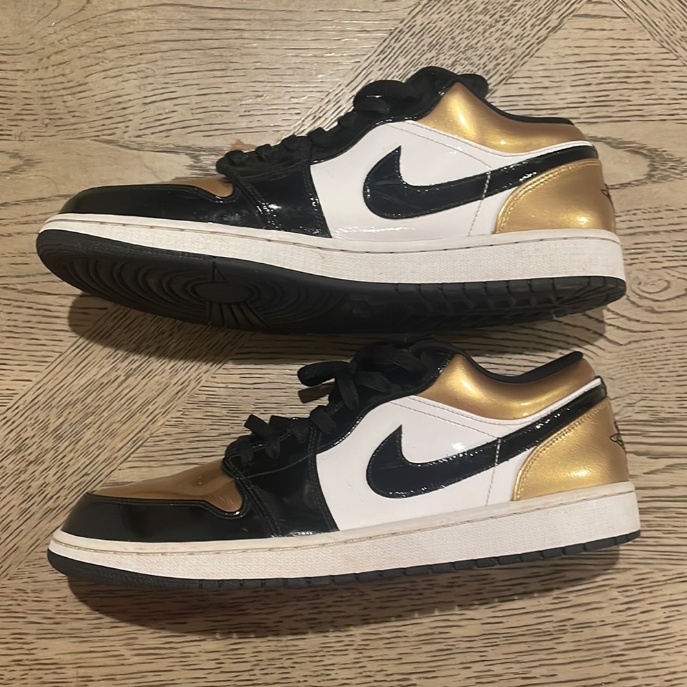 Jordan 1 Low black and gold size 13